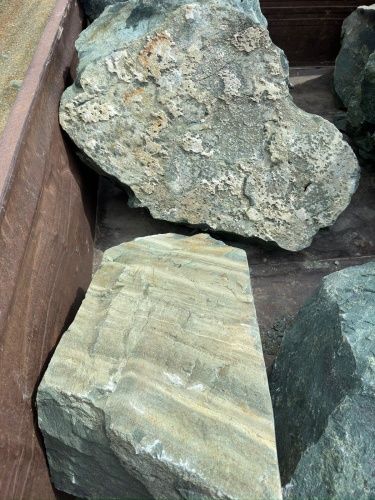 Ландшафтные глыбы зелёные 200-500 килограмм купить в Щёлково