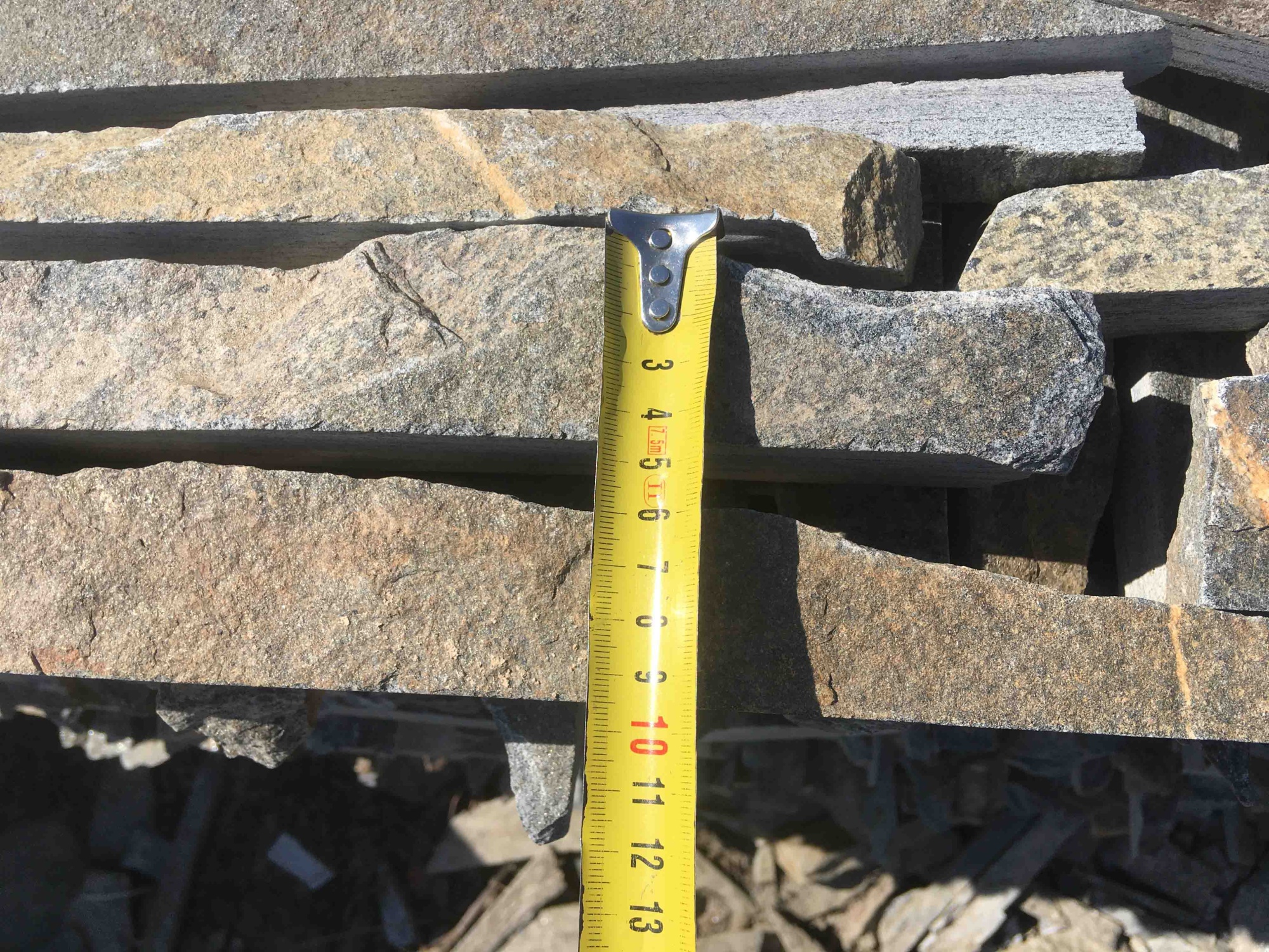 Горбушка златолит мультиколор для облицовки купить в Щёлково