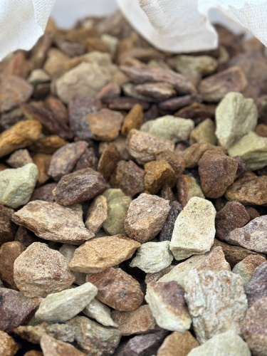 Златолит персиковый декоративная каменная крошка купить в Щёлково