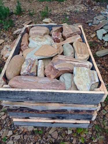 Златолит жёлтый, жёлто-зелёный глыбки и валуны для ланшафтного дизайна купить в Щёлково