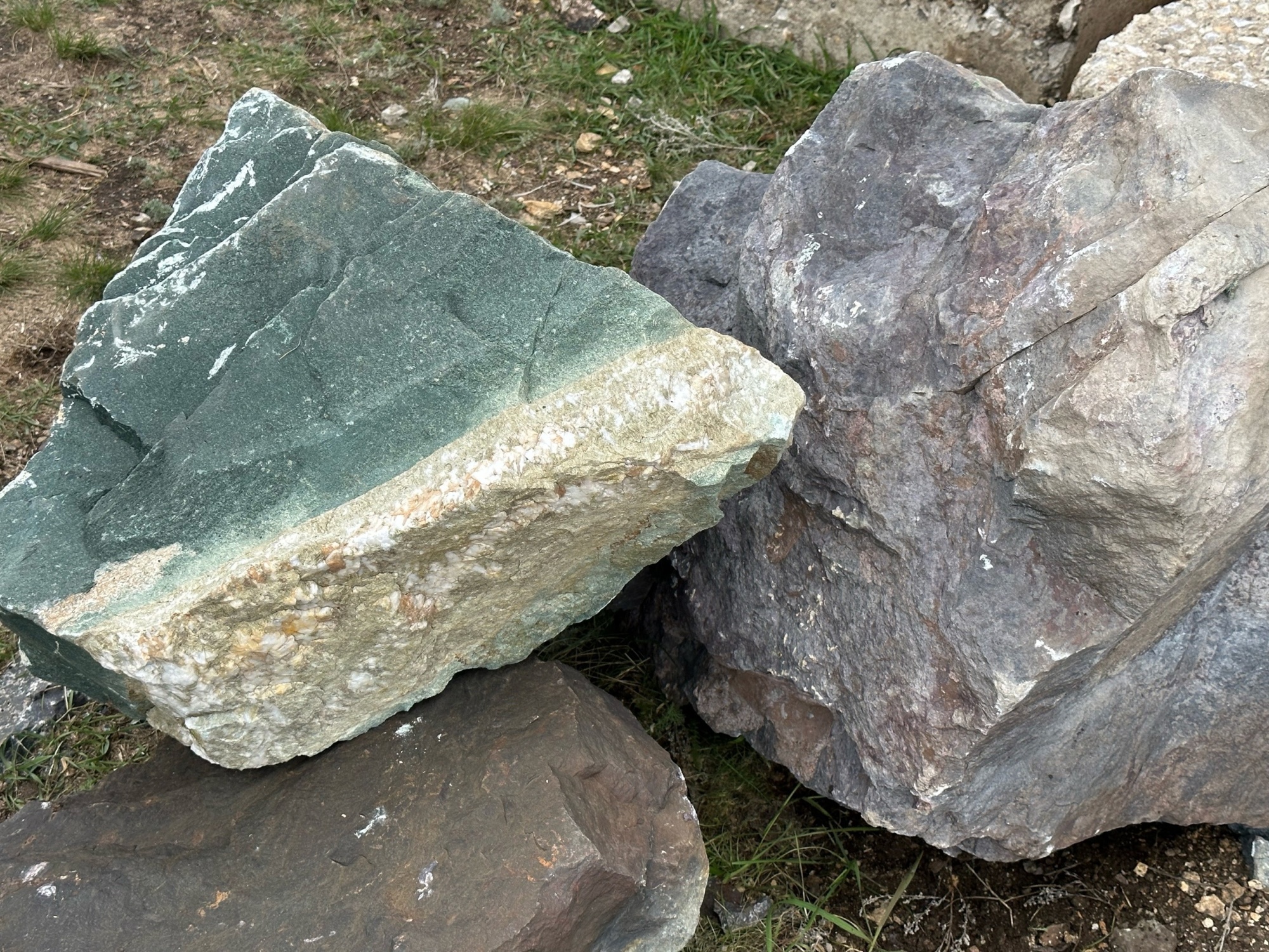 Камни для ландшафтного дизайна зелёные 10-60 килограмм купить в Щёлково