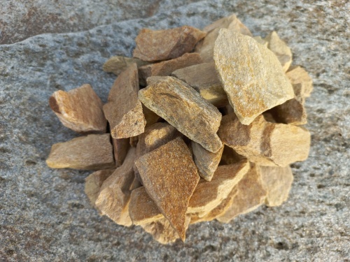 Златолит жёлтый декоративная каменная крошка купить в Щёлково