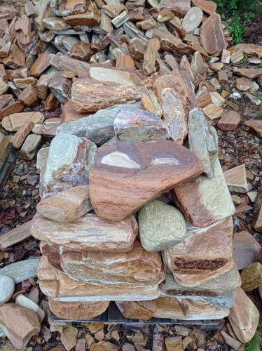 Златолит жёлтый, жёлто-зелёный глыбки и валуны для ланшафтного дизайна купить в Щёлково