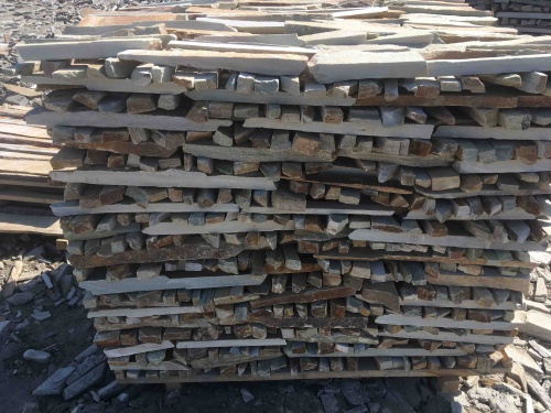 Горбушка златолит золотистый для облицовки купить в Щёлково