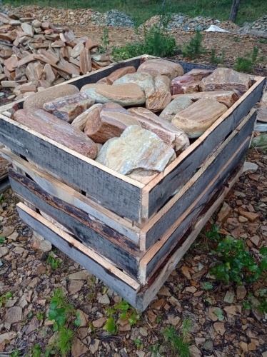 Златолит жёлтый, жёлто-зелёный глыбки и валуны для ланшафтного дизайна купить в Щёлково