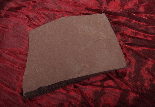 Плитняк лемезит бордовый для цоколя 1,5-2 см купить в Щёлково