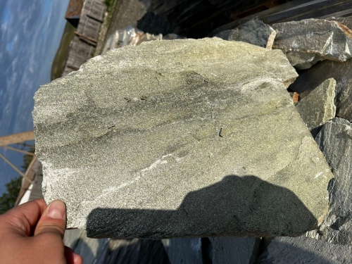 Плитняк златолит зелёный для цоколя, отмостки купить в Щёлково