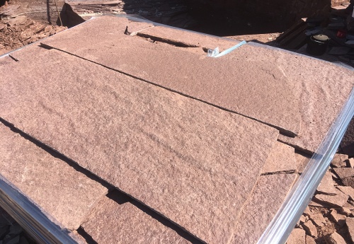 Плитняк лемезит бордовый для цоколя 1,5-2 см купить в Щёлково