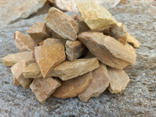 Златолит жёлтый декоративная каменная крошка купить в Щёлково