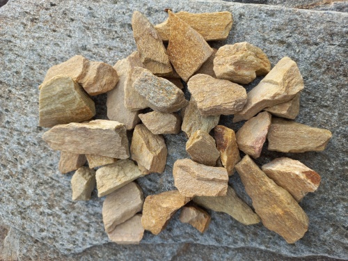 Златолит жёлтый декоративная каменная крошка купить в Щёлково